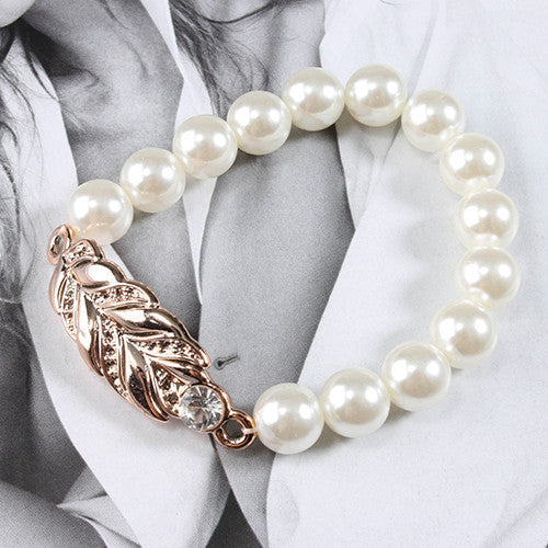 Classic Pearl & Leaf Bracelet