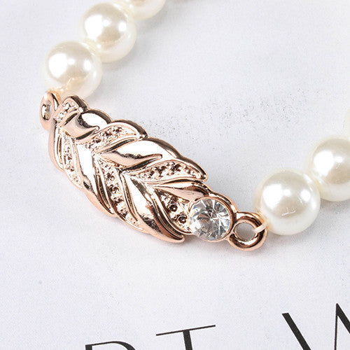 Classic Pearl & Leaf Bracelet