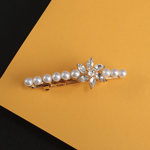 Pearl & Flower Barrette